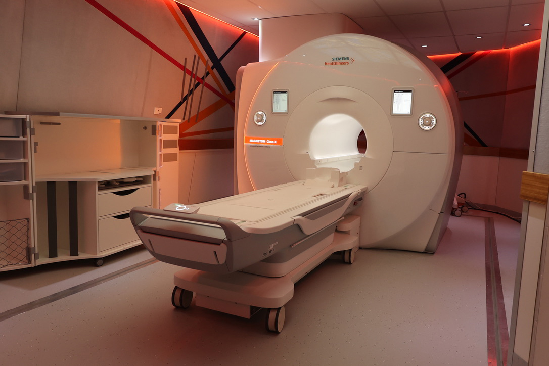 MAGNETOM Cima.X MRI machine