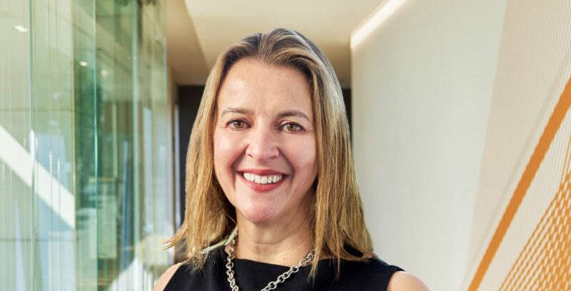 Dr Mary Moss